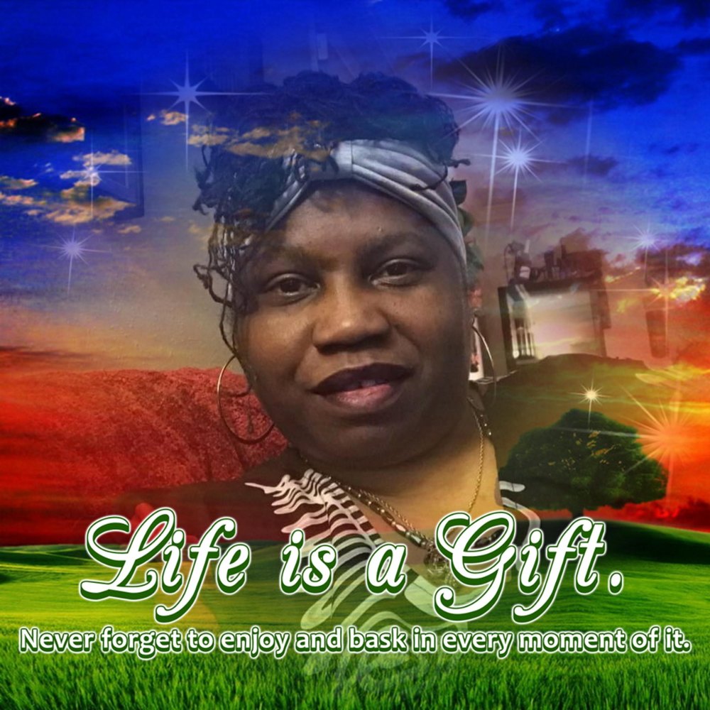 Meet your Posher, Lorraine